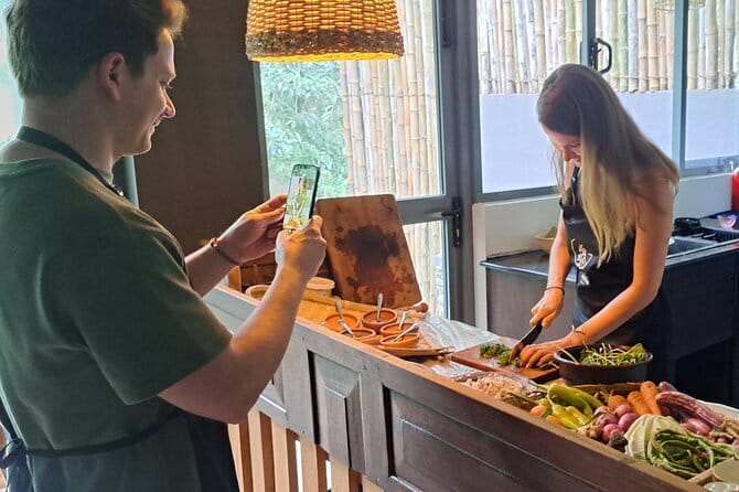Srilankan Cooking class by FFL kandy - A homestay kitchen in Kandy, not a tourist studio