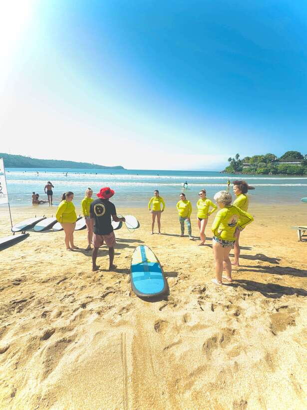 Surf School in Unawatuna, Galle - Progress you can feel: standing up and trying again