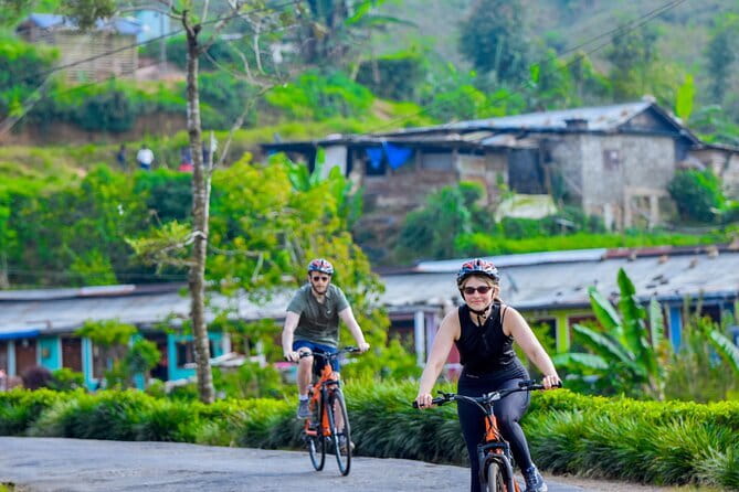 Tea Loops E-Biking - Tea Loops E-Biking in Central Sri Lanka, in plain terms