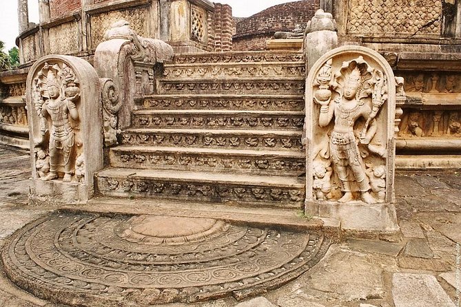 Tour Packages in Sri Lanka - Most Popular Round Tour - All in One Tour - Ancient Capitals in Days 1 to 3: Anuradhapura, Sigiriya, and Polonnaruwa