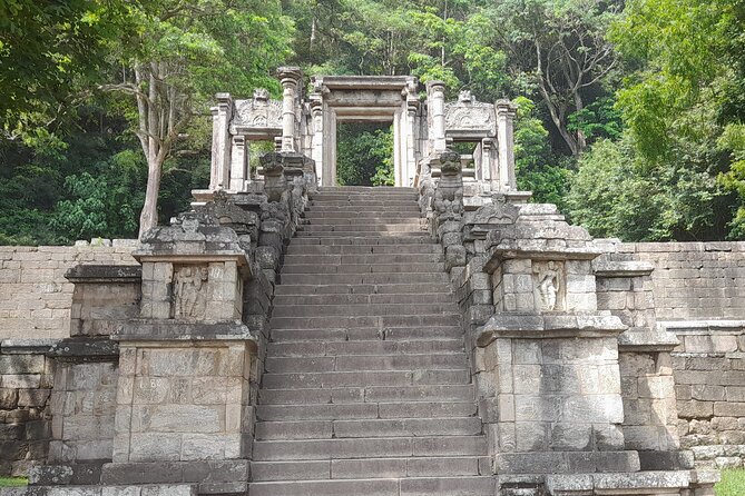 Tours and Transportation in Sri Lanka - What to Ask Before You Confirm Your Day