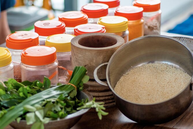 Traditional Cooking Small-Group Class in Unawatuna - Spices, herbs, and curry technique in plain terms