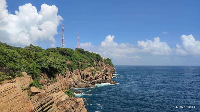 Trincomalee: City Tour with Koneswarm and Crocodile lake - Trincomalee by tuk tuk: a half-day that actually makes sense