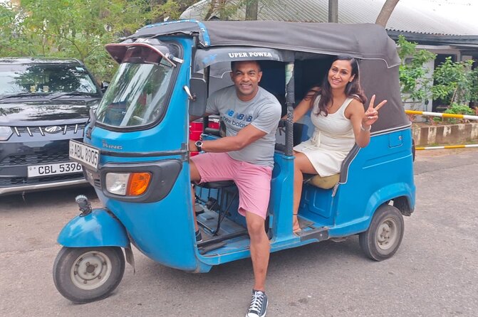 Tuk Tuk Private Tour Exploring Sri Lanka Capital of Colombo - Fort area and the waterfront finish strong
