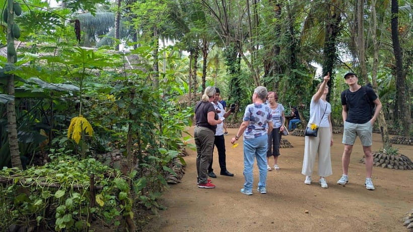Udawalawe: Farm to Table Cooking & Authe: Village Experience - A 200-year-old village style experience, close to Udawalawe