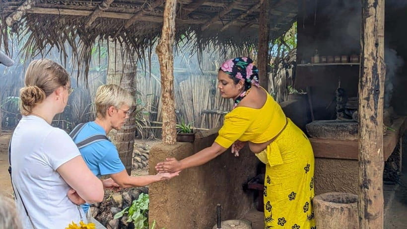 Udawalawe: Farm to Table Cooking & Authe: Village Experience - The meal: eat what you helped prepare