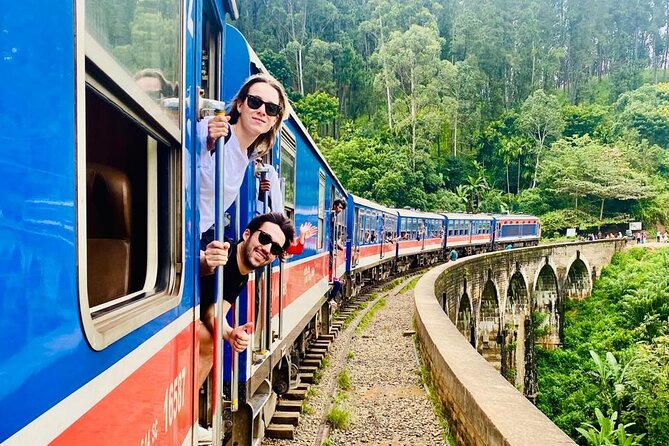Ultimate 8-Day Sri Lanka Adventure: Private Guided Tour - Mirissa Beach Time, Parrot Rock, and Snake Farm Learning