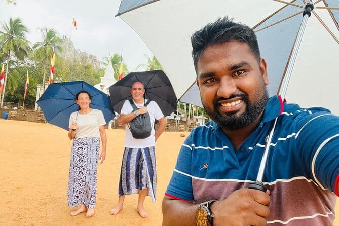 Unforgettable Experience on a Private Day Tour of Kandy City - Bahirawakanda Big Buddha, Panoramic Views With a Short Stop Time