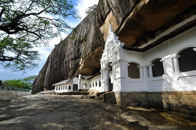 World Heritage Sigiriya and Dambulla Day Tour - Aluvihara Rock Cave Temple: a sacred cave break near the hills